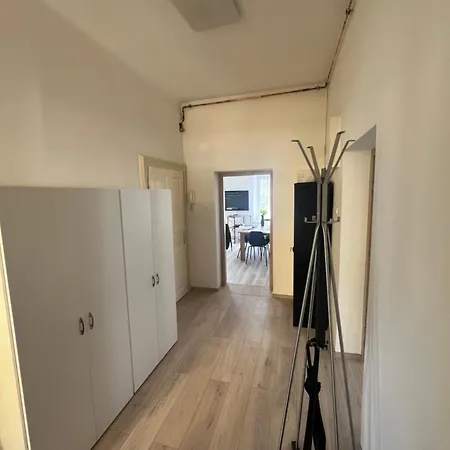 Listopad 17 Apartment Decin